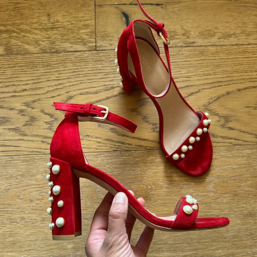 Stuart Weitzman red suede heeled sandals with pearl detail. Size 7.5